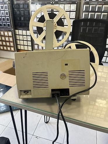 Proyektorlar: 8 mm/ Super 8 kinoproyektor - Stolüstü lentli kinoproyektor, iki — 3