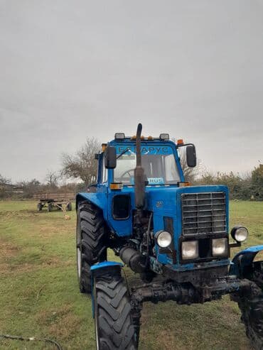 yer sumlayan traktor: Salam Kabinka satilir Traqtor yox kabinka satlir. saz vezyetdedi — 9