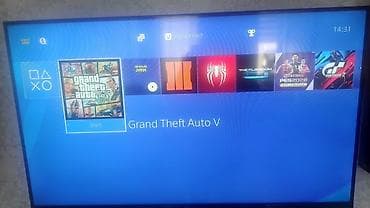 ps3 ps4: Satılır: PS4 konsolu, az istifadə olunub və əla vəziyyətdədir. Heç bir — 7