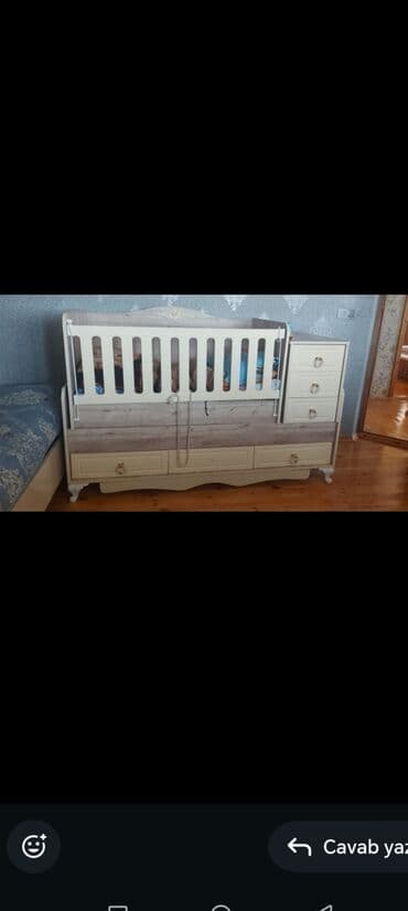 Oğlan və qız üçün, Dördbucaq, Beşik, Yellənmə mexanizmsiz