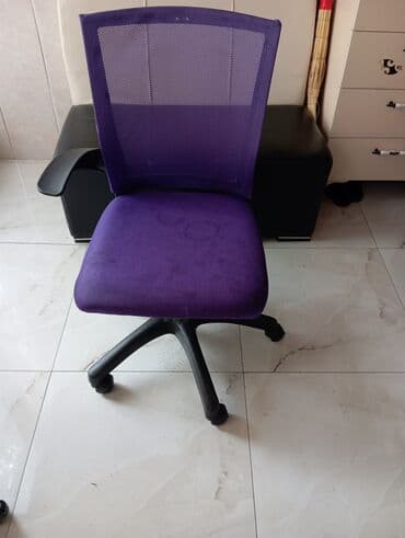 купить офисный стул бу: Б/у, С колесиками, Рукояти регулируются, Ткань — 3