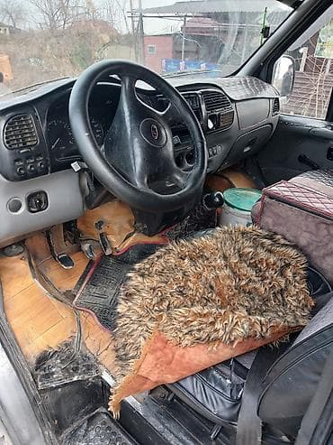 Ehtiyat hissələri: Yük və sərnişin daşımağa uyğun mikroavtobus. Xüsusiyyətlər: - Geniş — 8