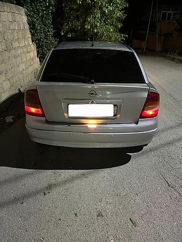 Opel Astra: 2 l | 1998 il 350000 km Hetçbek — 3