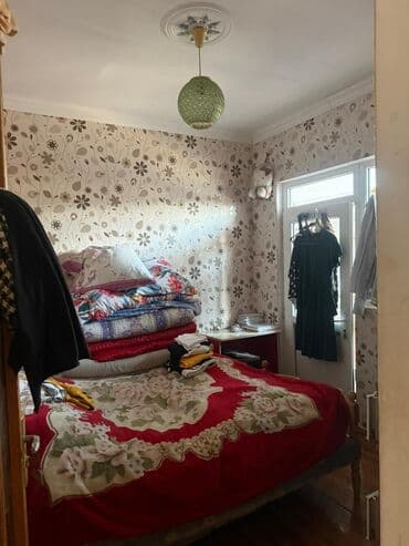 bakida saatliq evler: 2 otaqlı həyət evi – yaşayış sahəsi mətbəx, zal və bir yataq otağından — 8