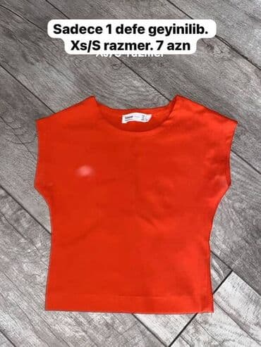 30 razmer: - Qara kombinezon: S/M razmer (M olsa da uyğun). Ön hissədə iki cüt — 6