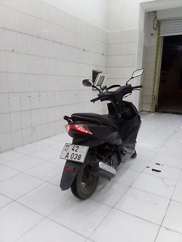 winda teker evi: Moon brand - Maped, 80 sm3, 2023 il, 15700 km — 5