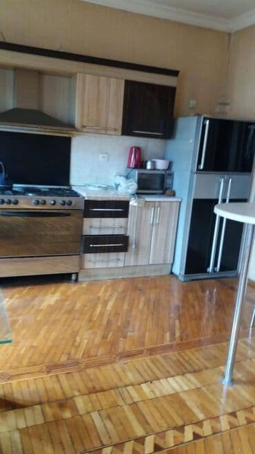 ist petrol tbilisi prospekti: Səbail rayonunda (Sahil metrosu) inşa edilmiş 5 mərtəbəli köhnə — 8