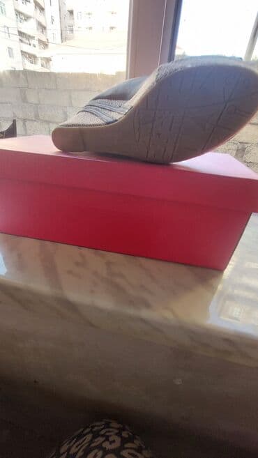 qadın krosovkaları yay üçün: Ölçü: 36.5, rəng - Ağ, Yeni — 2