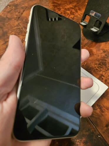 Kasalar: IPhone 11, Ağ, Face ID — 8