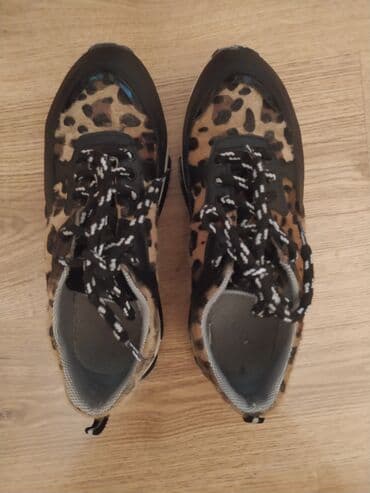 детские кроссовки 38 размера: Размер: 38, Б/у — 1