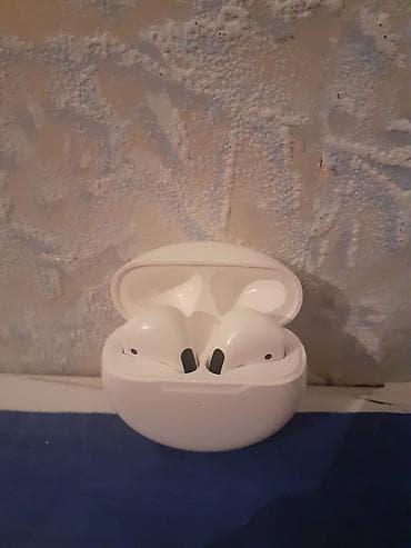 airpods pro max qiymeti: Airpod satılır. Yenicə alınıb. 4 həftədirki istifadə olunub. Xanım — 2