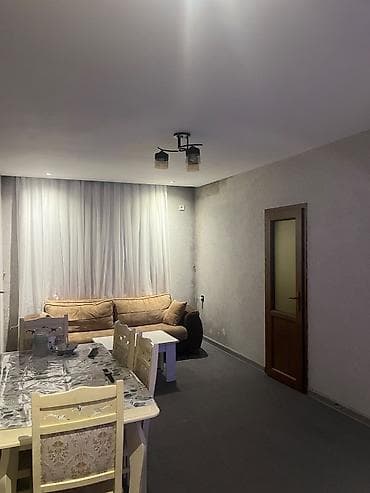 prefabrik ev: Otaq Yoldaşı Axdarılır Oğlan Bina evi Metroya 3-4 dk mesafede tam — 2