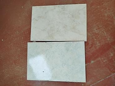 İşlənmiş kafellərdir 33x33 böyüklərdir 30x20 balacalar ümumi 11 — 2