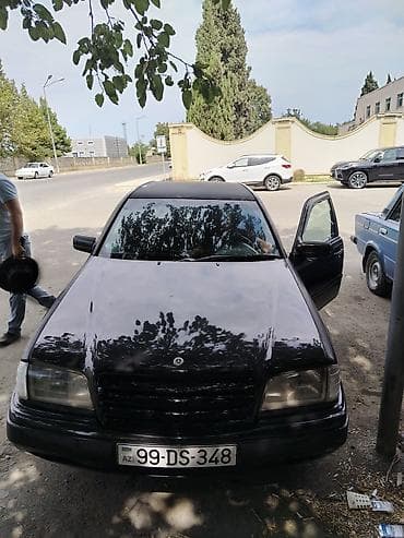 mercedes e280: Mercedes-Benz C-Class: 1.8 l | 1997 il Sedan — 1