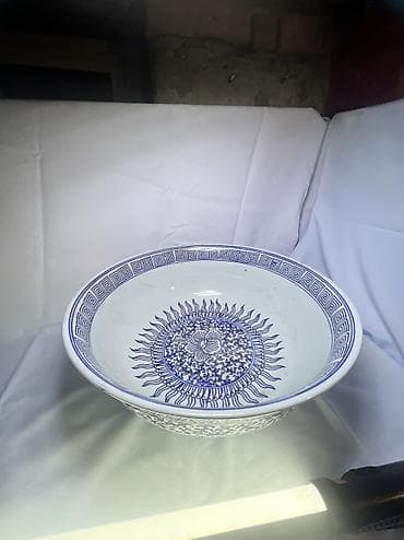 dekor soba: Məhsul: 2 ədəd mətbəx əşyası dəsti 1) Böyük dekorativ porselen kasa - — 3