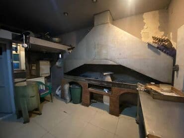 недвижимость в азербайджане купить: Sumqayıtda, Sülh Plazanın yaxınlığında 920 kvadrat sahəni əhatə edən — 11