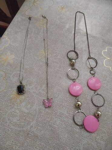 Аксессуары для волос: Qadın boyunbağıları dəsti - 3 ədəd zəncirli boyunbağı: • Gümüş — 2