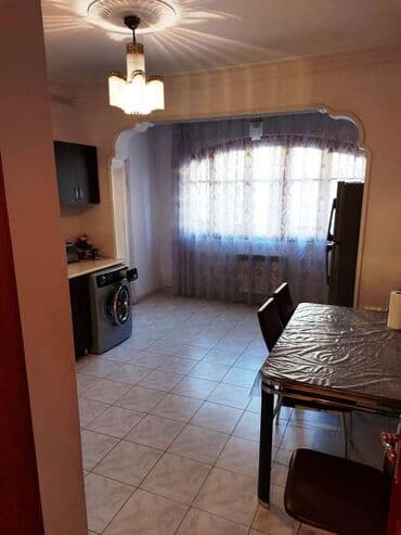 bakıda kirayə evlər 2023: Heydər Əliyev mərkəzin yanı 10 mərtəbəli binanın 7-ci mərtəbəsi ümumi — 9