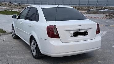 changan uni t: Daewoo Gentra: 1.5 l | 2014 il Sedan — 5