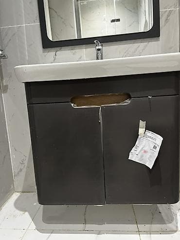 hamam dolapları: Bu moydadırı tikinti şirkəti evin üstündə verib. Paltaryuyana yerimiz — 3