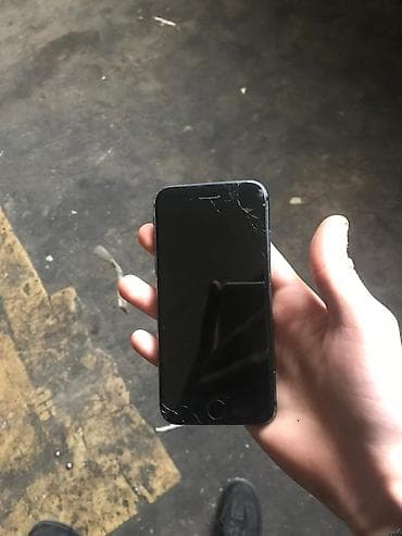 iphone 64gb: IPhone 8, 64 GB, Qara, Qırıq — 2