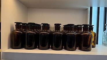 esensiya nədir: Rəng - Qəhvəyi, Şüşə — 3