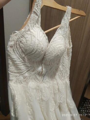 Toy paltarları: Gəlinlik. Əl işidi. Izmirdən alınıb. Incim Moda evi. 500 euro 💶 ya — 1