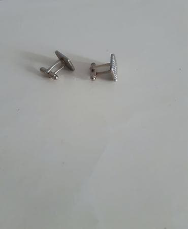 qol sati: Kişi köynəyi ücündu. Düymələr — 4