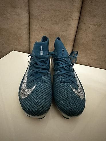 i̇dman aləti: Butslar Nike — 2