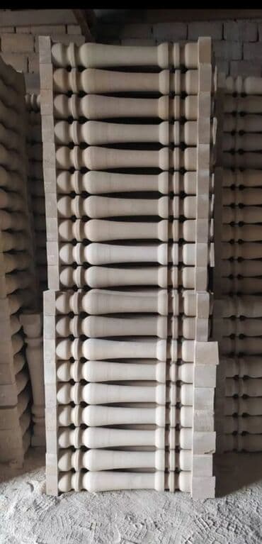 балясины из камня: Müxtəlif formalı və ölçülü mərmər balüstradalar təklif olunur. Bu — 15