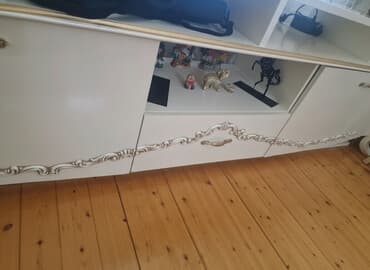 İşlənmiş, Düz TV altlığı, Polkalı, Laminat, Türkiyə