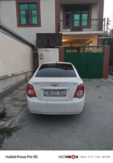 fiat doblo ölüxana: Chevrolet Aveo: 1.4 l | 2013 il Sedan — 3