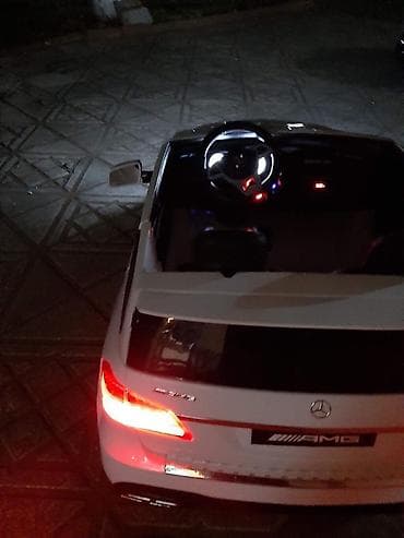 Uşaq elektrikli maşın – Mercedes-Benz GLS63 AMG stili, ağ rəng — 7