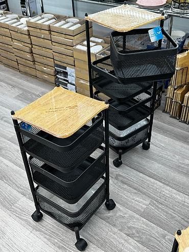 kitab polkası: Yeni, Aksesuar rəfi — 4