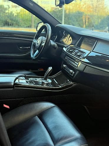 eylec: BMW 5 series: 3 l | 2015 il Sedan — 8
