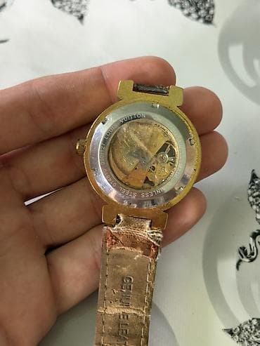 saat romanson: İşlənmiş, Qol saatı, Louis Vuitton, rəng - Qızılı — 3