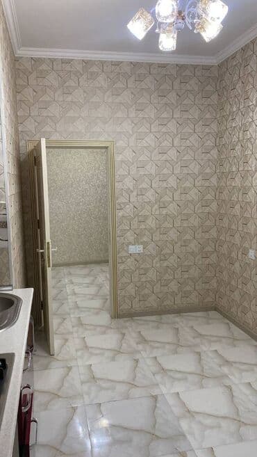 tam temirli menziller: Nərimanov metrosunun yaxinlığında nenemin tendirinə yaxin yerləşən 17 — 6