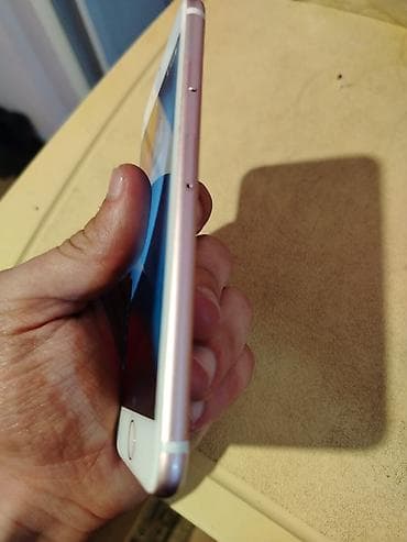 samsung galaxy fold 7: IPhone 7, 32 GB, Barmaq izi — 4