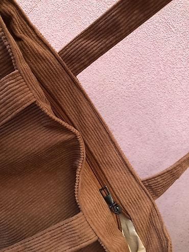 evalar: Kord materialdan hazırlanmış gündəlik tote çanta. Xüsusiyyətlər: - — 2