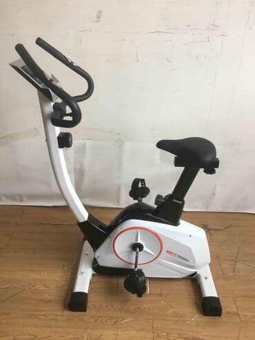 rezin qantel: Ağ və qara rənglərdə olan bu velotrenajor evdə məşq etmək üçün nəzərdə — 1