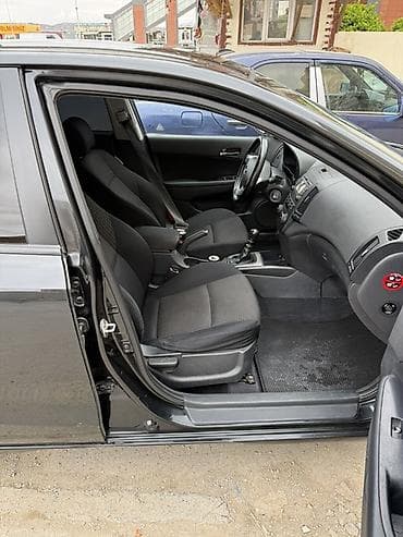 hunday i 30: Hyundai i30 hatchback

Təcili satilir — 7