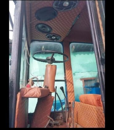 опель вектра запчасти: Mavi rəngdə olan T-28 markalı traktor satılır. Kabinədə oturacaqlar və — 4