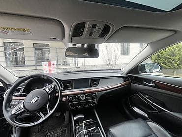 Kia K7: 2.2 l | 2016 il Sedan