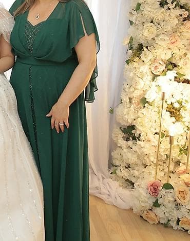 sade donlar: Salam satilir 260 manata alınıb. Cəmi 1 dəfə toya geyinilib. Ölçü 48 — 7