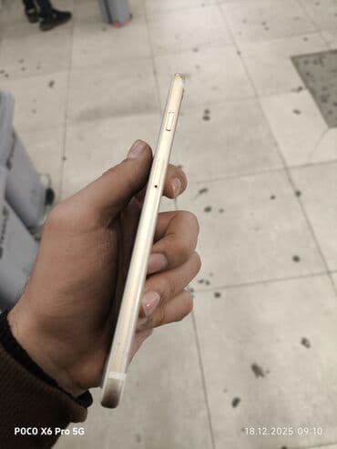 Kompüter, noutbuk və planşetlər: IPhone 6s, 64 GB, Qızılı, Barmaq izi — 3