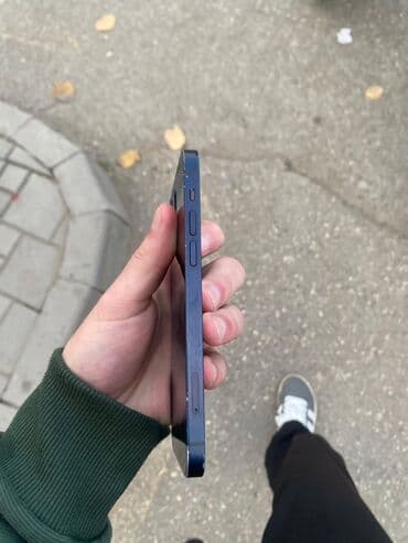 iphone 12 az: IPhone 12, 64 GB, Midnight, Simsiz şarj, Face ID — 6