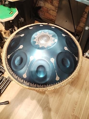 Handpan Rast musiqi alətləri mağazalar şəbəkəsi 2 ünvanda yerləşir;