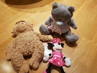 taxta maşın: Kukla 15 azn 3 dənə oyuncağın hər biri 8 manat Domino taxta 15 azn — 3