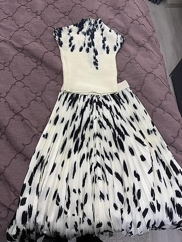 Geyinilməyib. Lady Sharmdan alınıb İki hissəli qadın dəsti - Üst