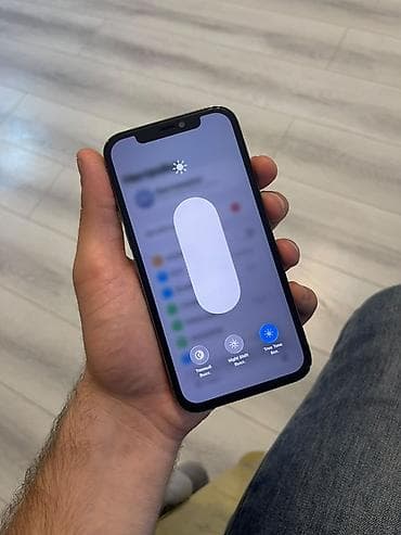 IPhone 12 Pro, Pacific Blue
